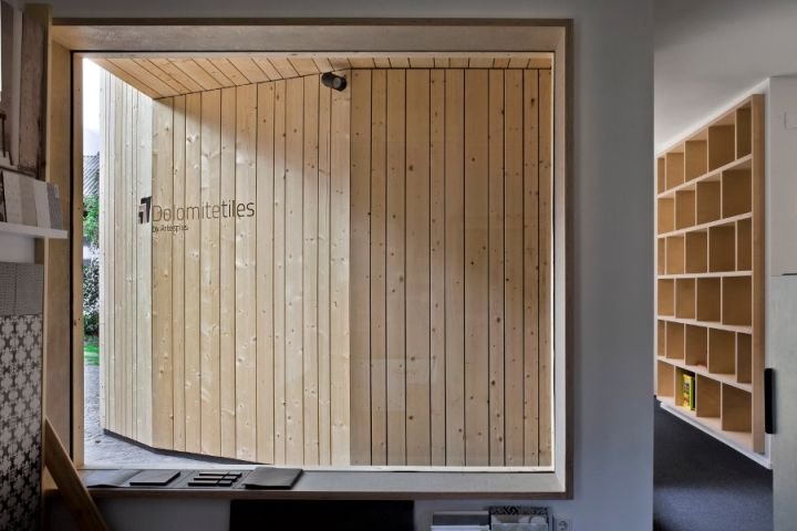 由 C&P Architetti 设计的新 DolomiteTiles 展厅，Cermes – 意大利