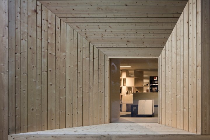 由 C&P Architetti 设计的新 DolomiteTiles 展厅，Cermes – 意大利