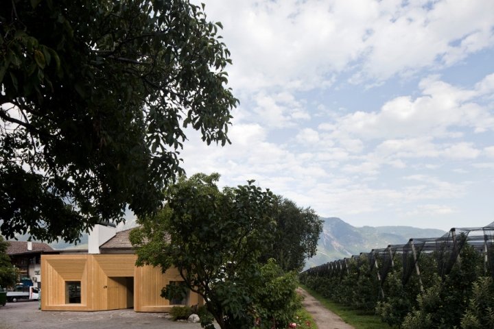 由 C&P Architetti 设计的新 DolomiteTiles 展厅，Cermes – 意大利