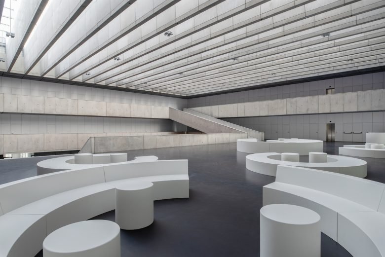 查尔斯大学人文学院新总部 / Kuba & Pilar architekti