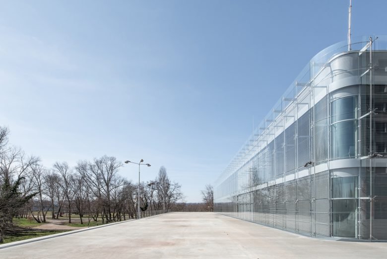 查尔斯大学人文学院新总部 / Kuba & Pilar architekti