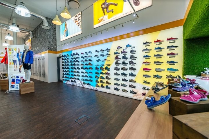 英国哈德斯菲尔德 / 曼彻斯特 Regatta by Leach 的全新视觉营销系统