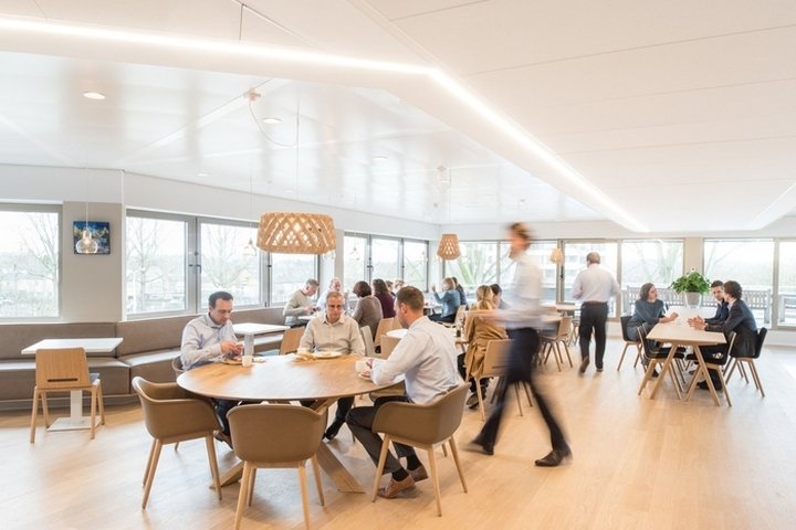 Newomij 办公室，由 Fokkema & Partners 设计，纳尔登 – 荷兰