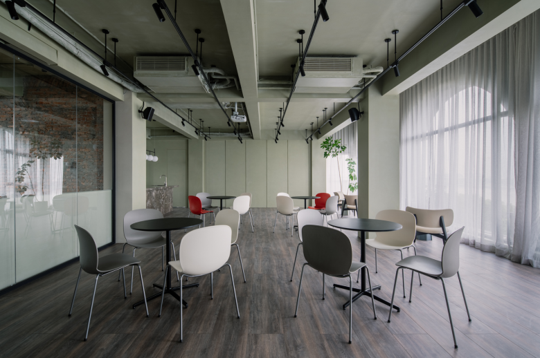 Yatofu Creatives 的北欧书店