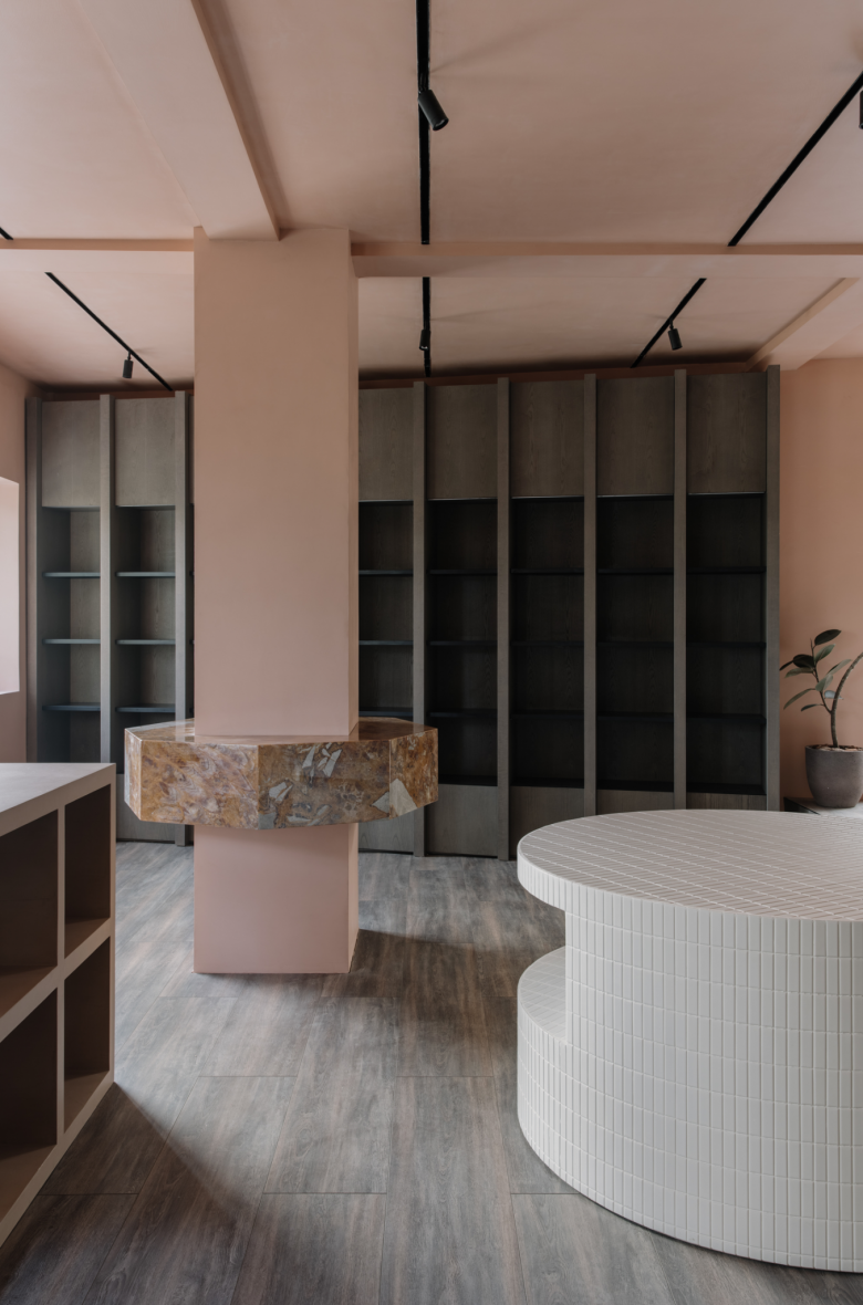 Yatofu Creatives 的北欧书店