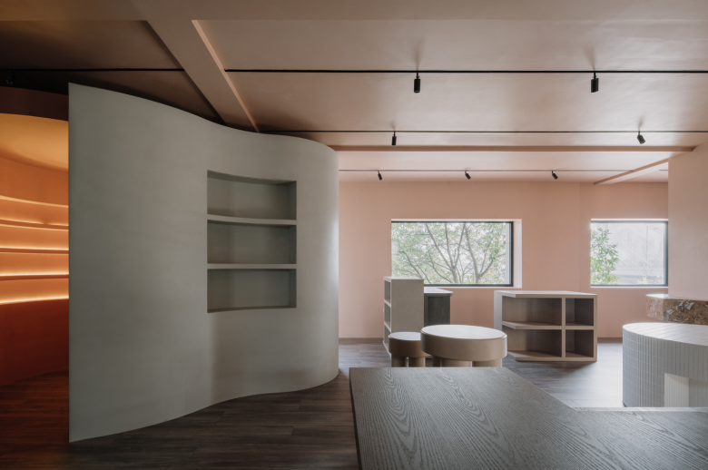 Yatofu Creatives 的北欧书店