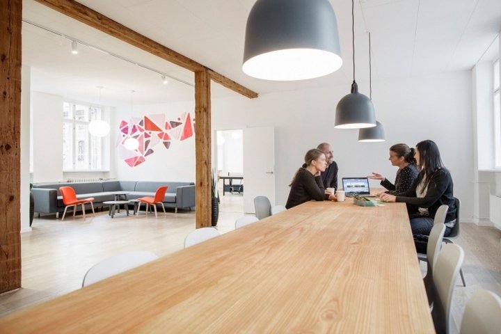 Nordic Cryobank 办公室由 Rosan Bosch Studio 设计，丹麦哥本哈根