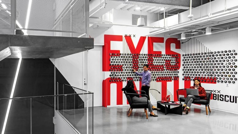 北美国家冰球联盟办公室 / TPG Architecture