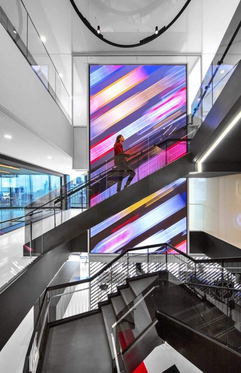 北美国家冰球联盟办公室 / TPG Architecture