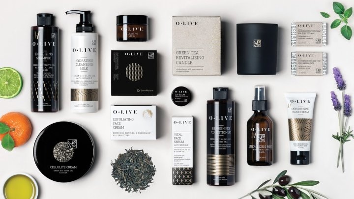 O.LIVE 包装由 Aris Goumpouros 设计