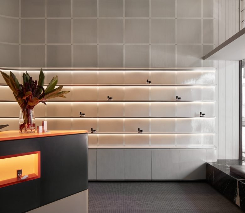 ODE 皮肤科诊所，由 Foolscap Studio 设计