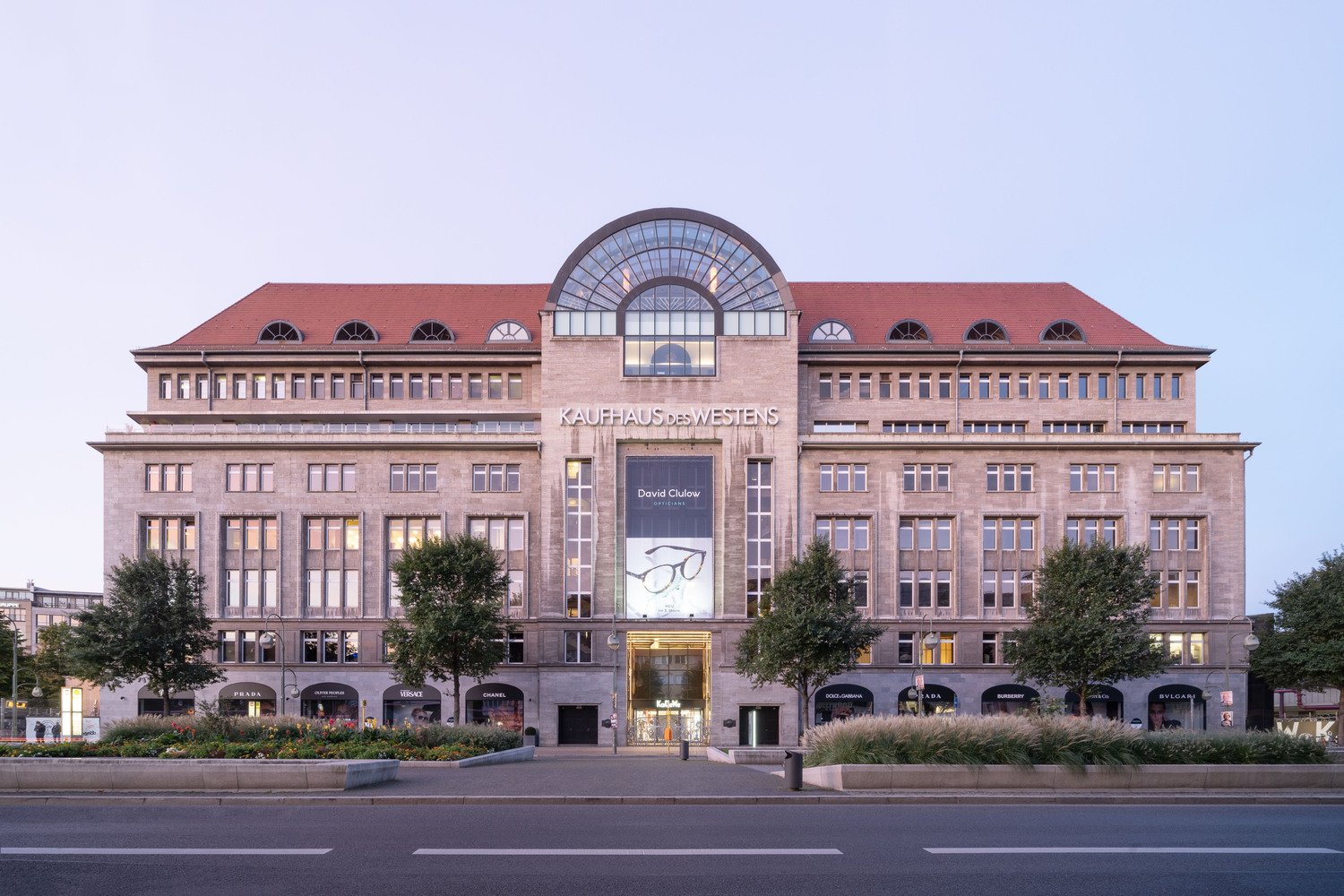 OMA 完成了柏林卡迪威百货商店的第一象限 OMA 完成了柏林卡迪威百货商店的第一象限