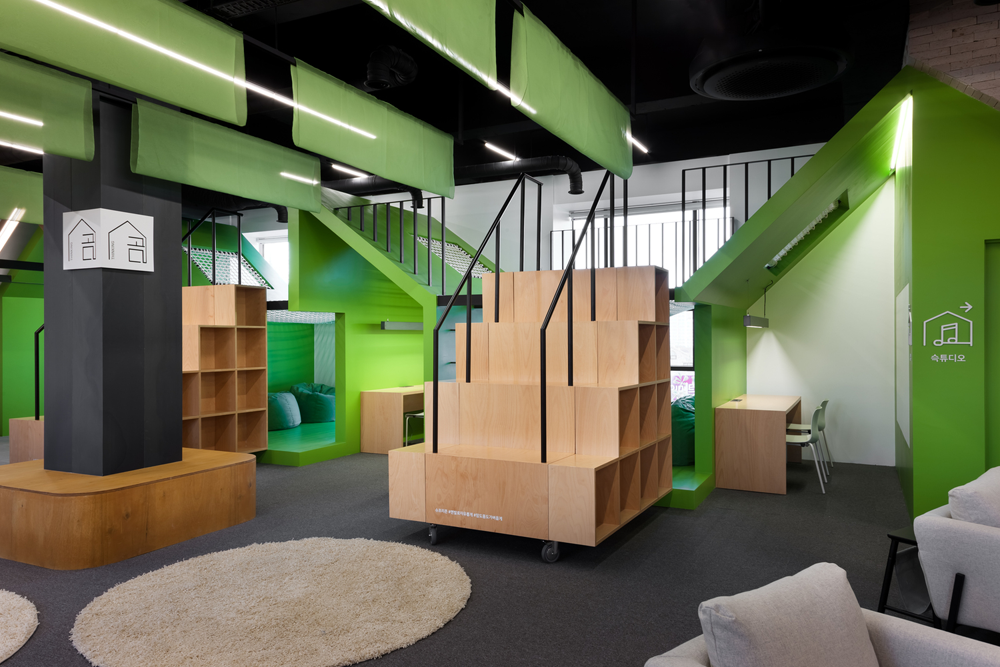 OOZOORO1216 由 EUS+ 建筑师设计