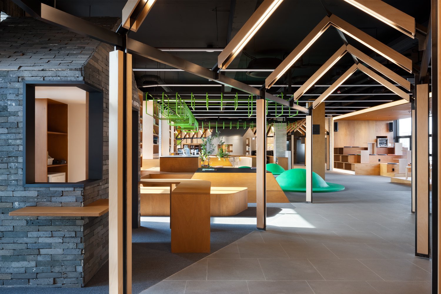 OOZOORO1216 由 EUS+ 建筑师设计