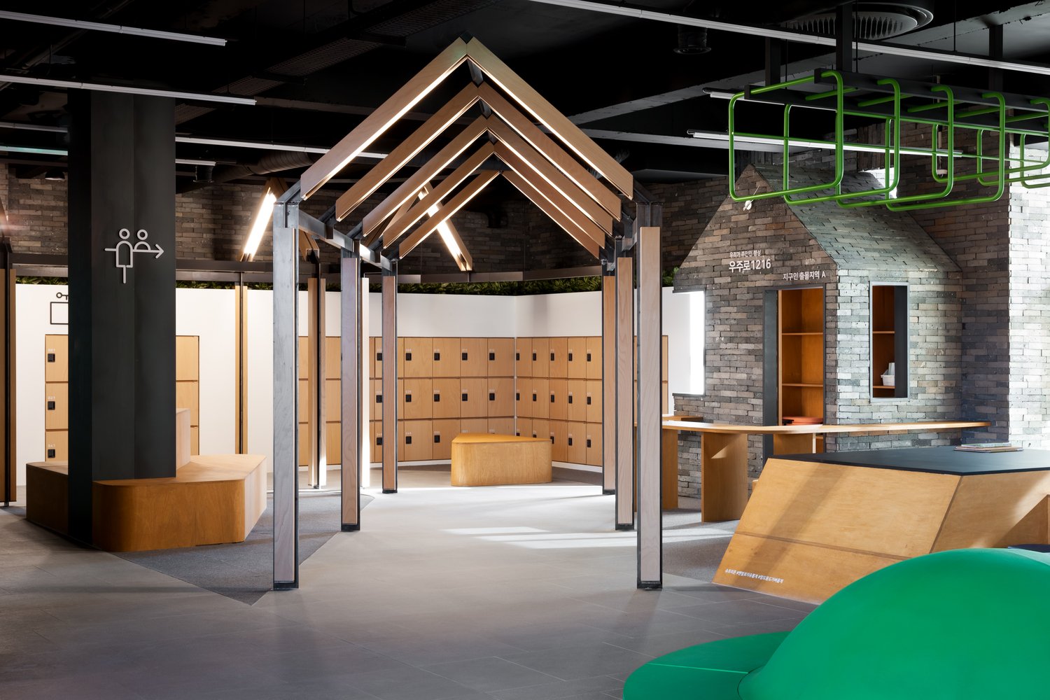 OOZOORO1216 由 EUS+ 建筑师设计