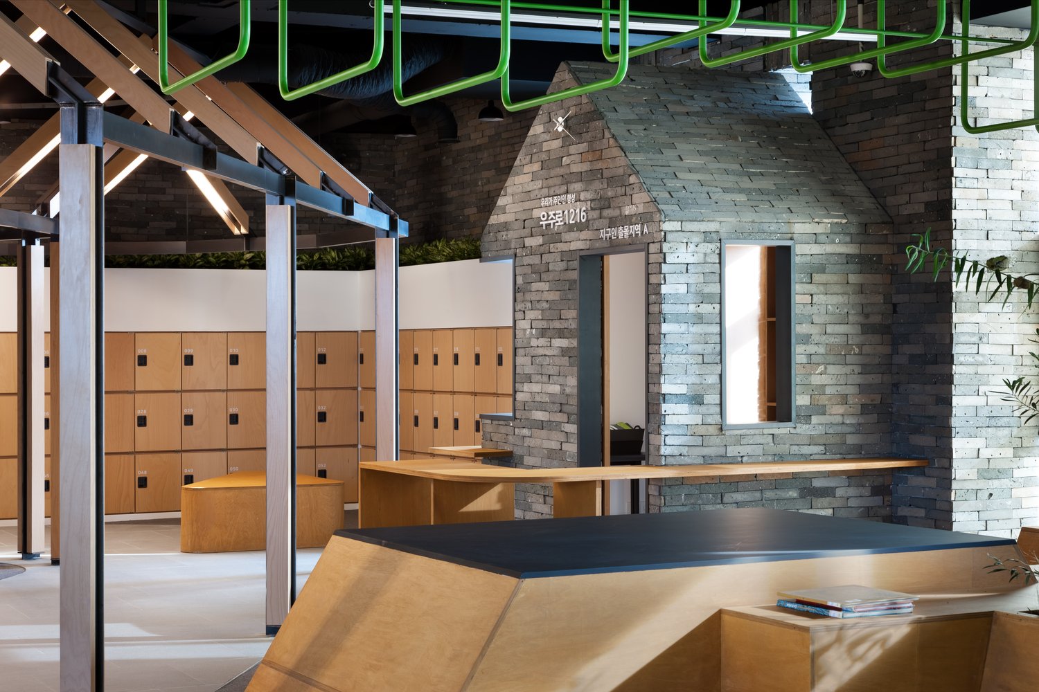 OOZOORO1216 由 EUS+ 建筑师设计