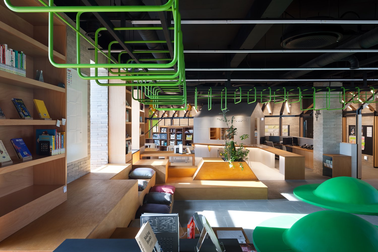 OOZOORO1216 由 EUS+ 建筑师设计