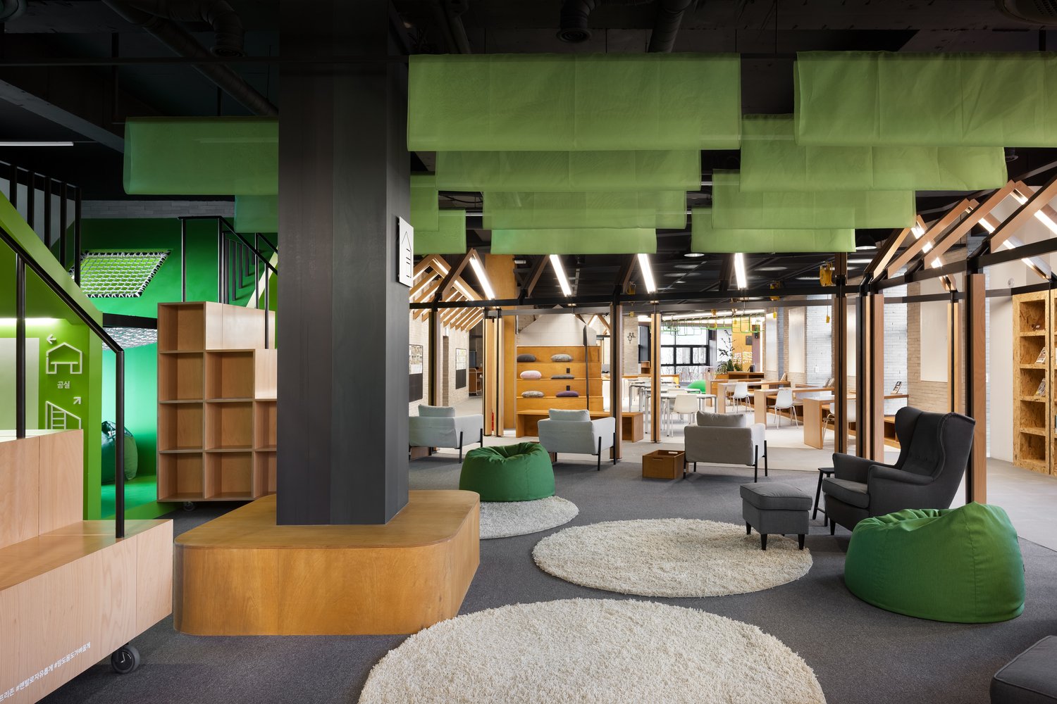 OOZOORO1216 由 EUS+ 建筑师设计