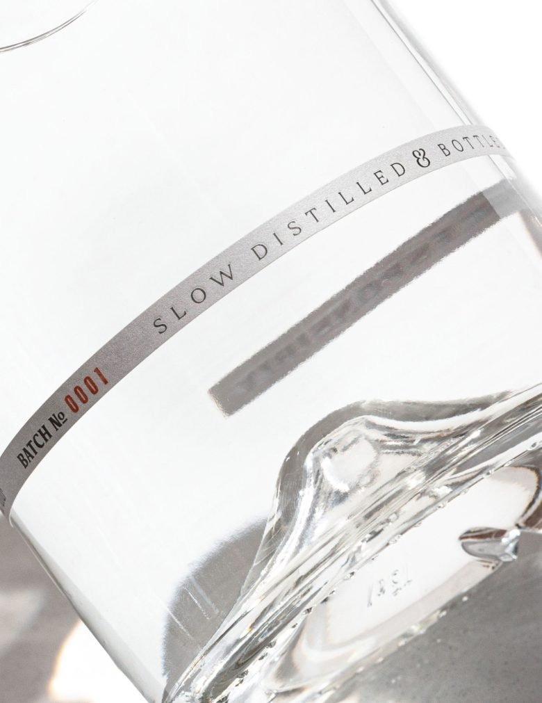 OSKI – Formascope 机构推出的分层杜松子酒