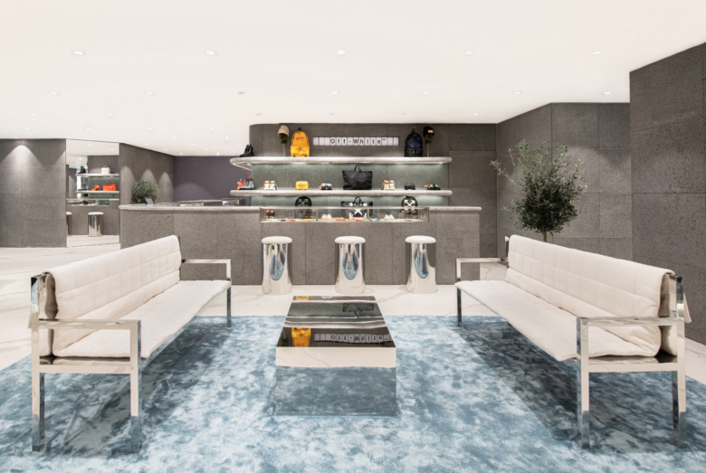 I.T 的 Off-White 专卖店