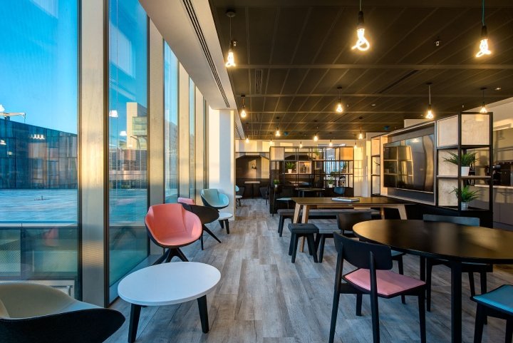 Penketh Group 的 Oliver James Associates 办公室，英国曼彻斯特