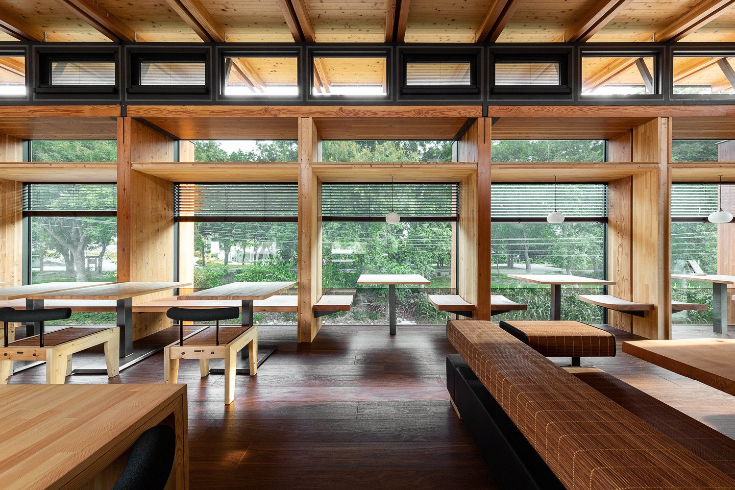 On On Nature 餐厅 / Studiobase Architects