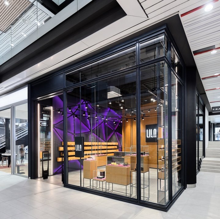LILA 2 眼镜店，由 Aleksandar Bauer 设计，贝尔格莱德 – 塞尔维亚