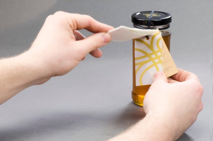 Anna Lengyel 的有机蜂蜜包装