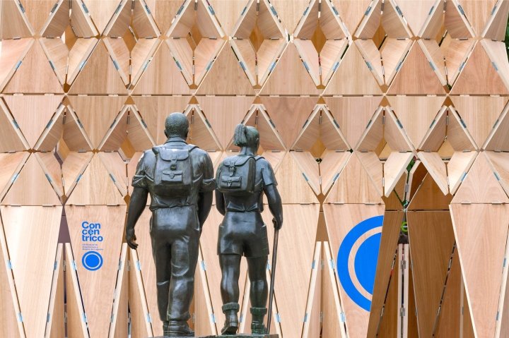 Manuel Bouzas Cavada、Manuel Bouzas Barcala 和 Clara Álvarez García 的折纸展览馆，洛格罗尼奥 – 西班牙