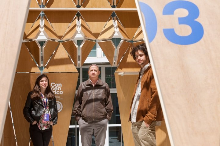 Manuel Bouzas Cavada、Manuel Bouzas Barcala 和 Clara Álvarez García 的折纸展览馆，洛格罗尼奥 – 西班牙