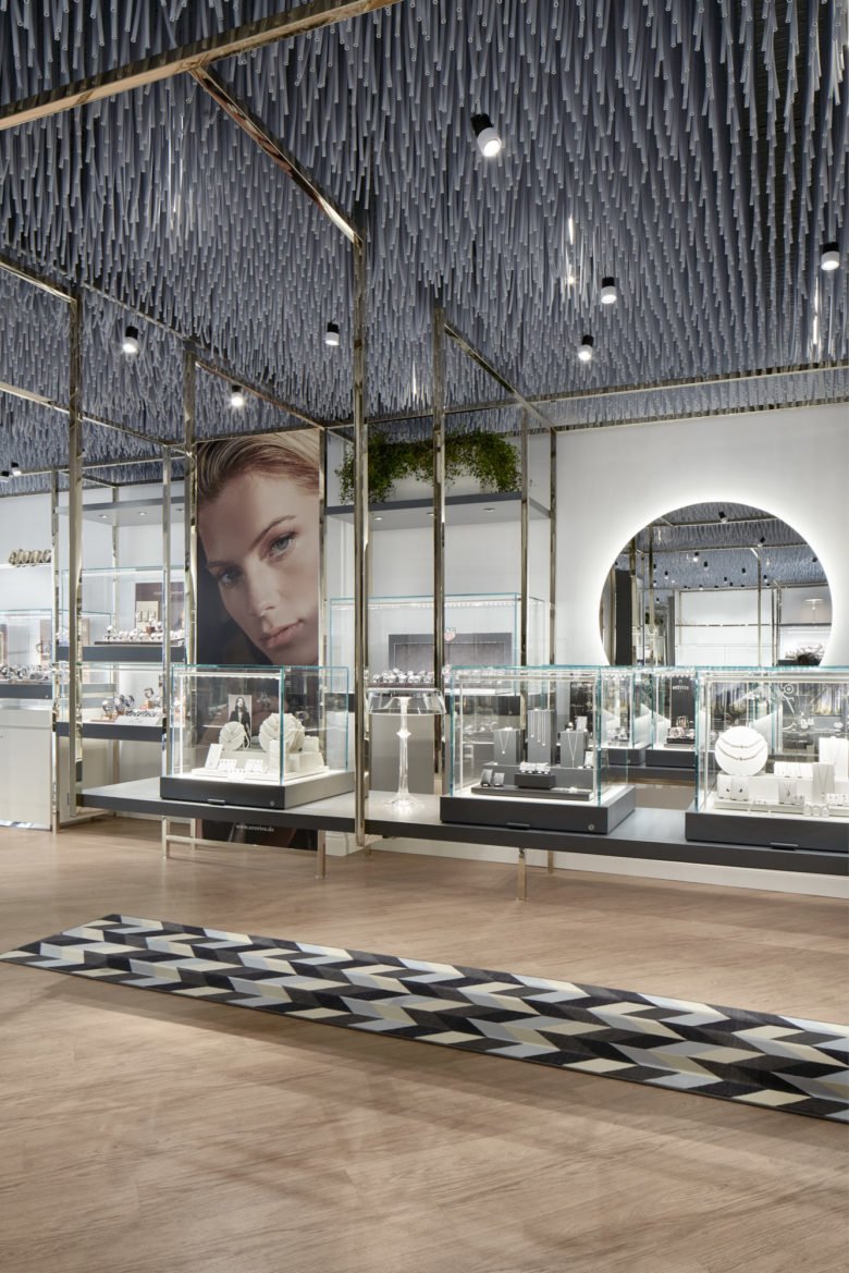 Orovivo 珠宝旗舰店 by CWS