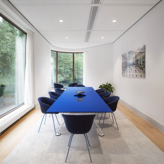 奥斯本克拉克办公室由 Hollandse Nieuwe 设计