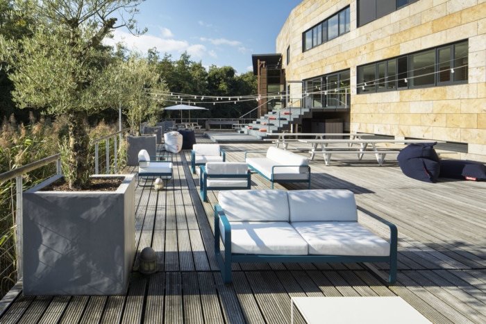 奥斯本克拉克办公室由 Hollandse Nieuwe 设计