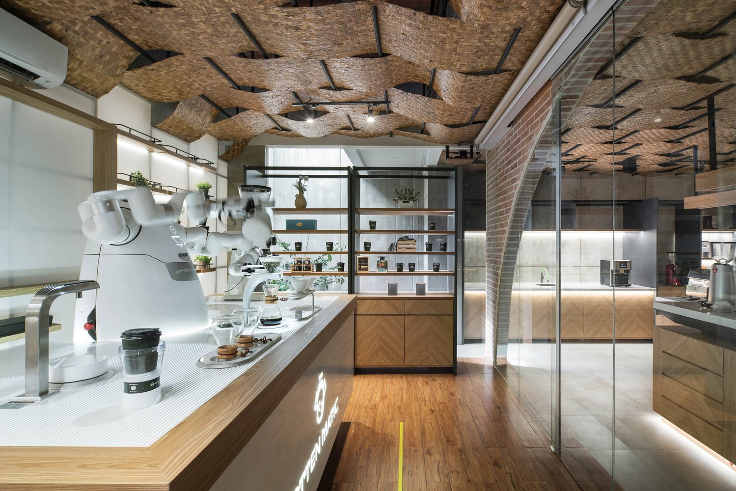 Realrich 建筑工作室的 Otten 咖啡体验