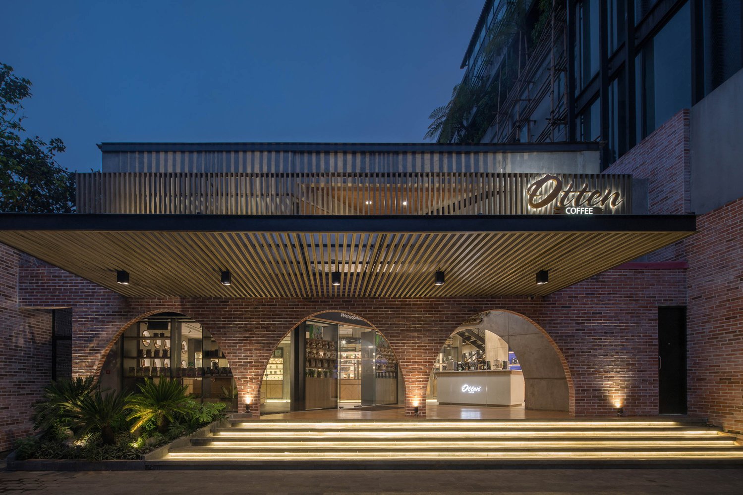 Realrich 建筑工作室的 Otten 咖啡体验