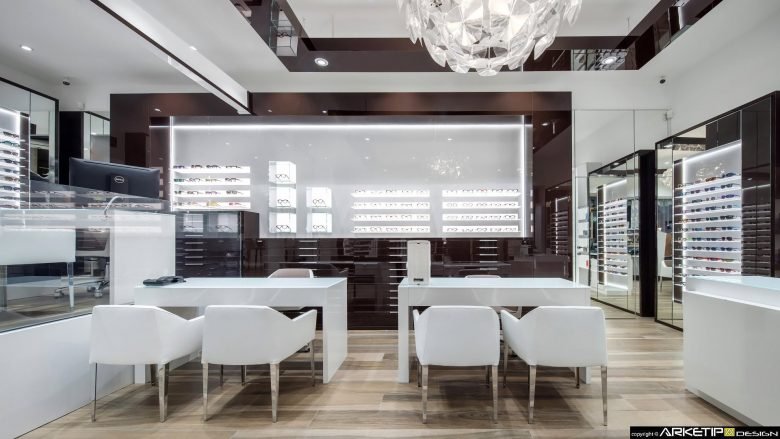 眼镜店设计 OTTICA MONTANARO 由 Arketipo Design 意大利设计