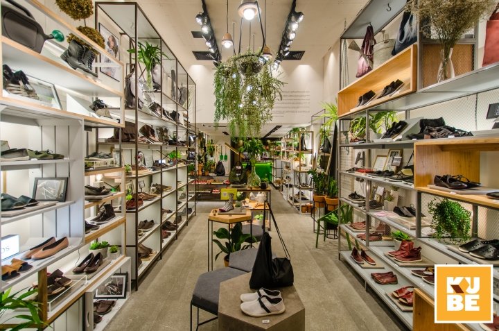 Kube Arquitetura 设计的 Outer Shoes 店，巴西里约热内卢