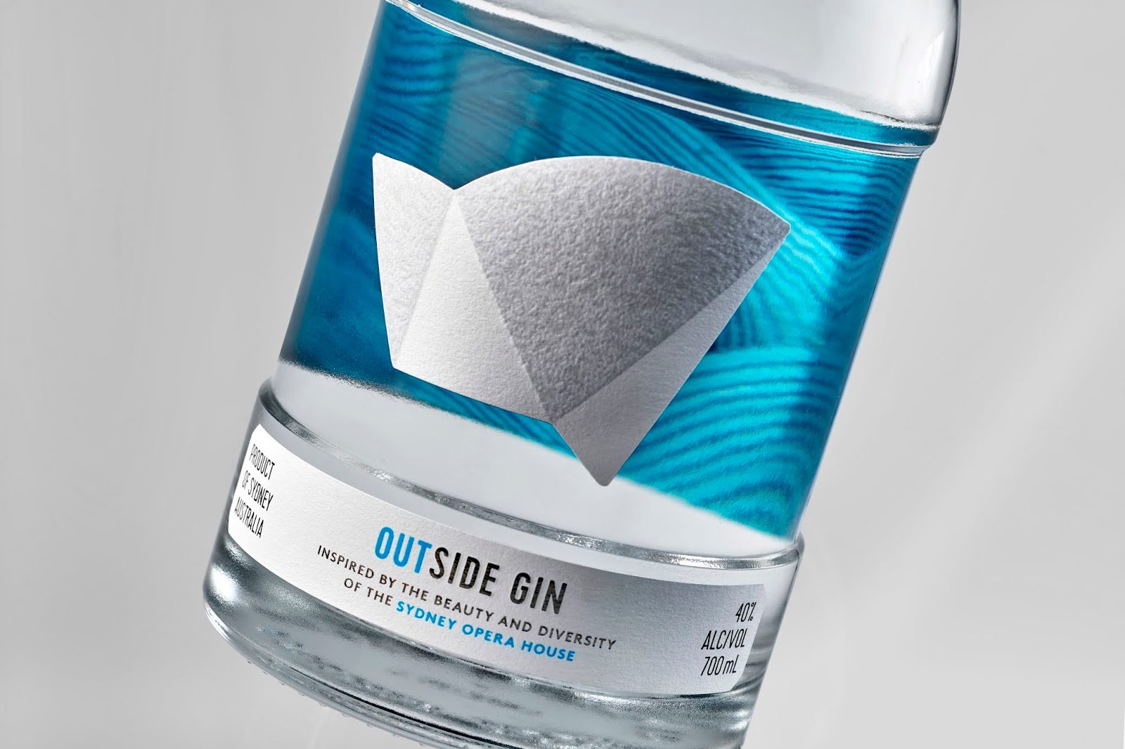 Squad Ink 的《外面和里面》杜松子酒