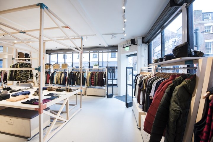 Outsiders Store，由 WDC Creative、Quantum4 和 Oustiders Creative 团队设计，英国利物浦