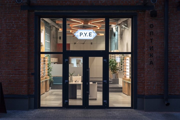 P.Y.E Store Hlebozavod by Lesha Galkin，俄罗斯圣彼得堡