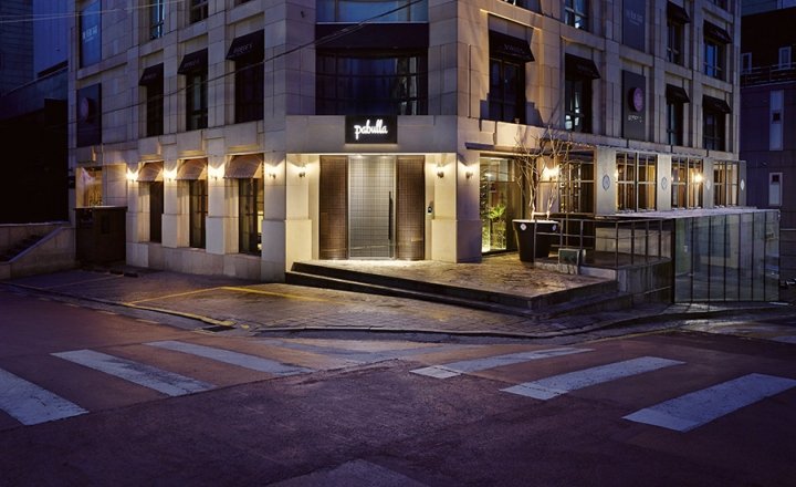 韩国首尔 danaham 设计的 PABULLA 餐厅