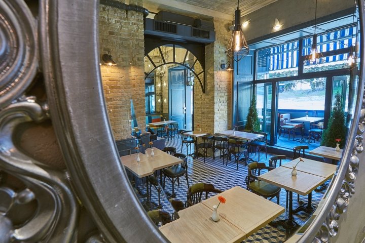 PSTATECA 咖啡馆由 Sasha Fedorenko Architecture & Design 设计，基辅 – 乌克兰