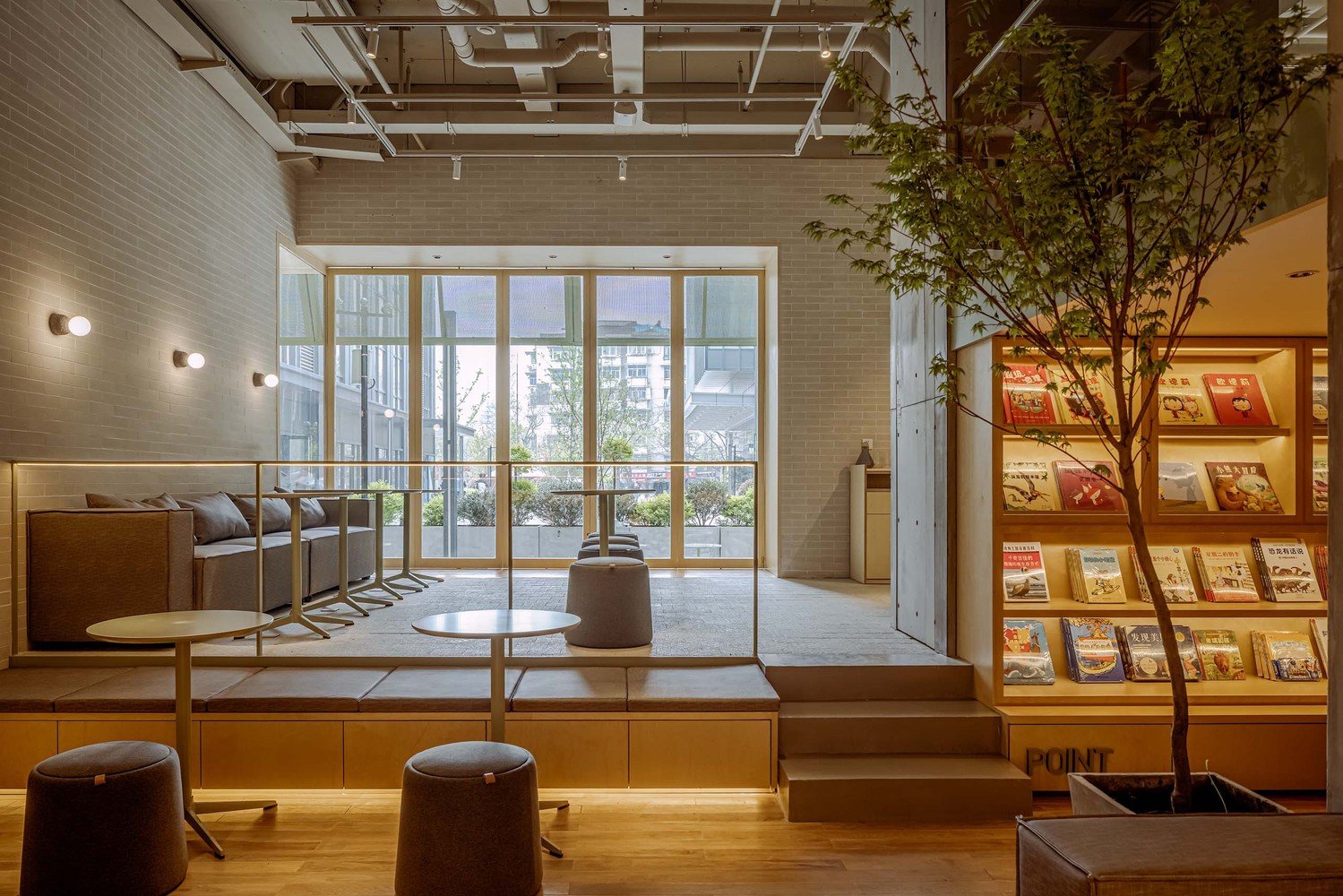 POINT 咖啡馆 by triostudio