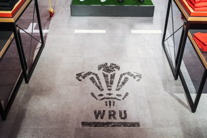 英国威尔士卡迪夫 The Shopper Agency 公国体育场商店