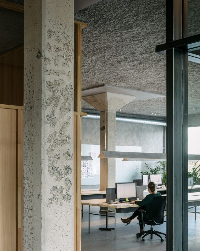 PUUR 办公室 由 PUUR 设计