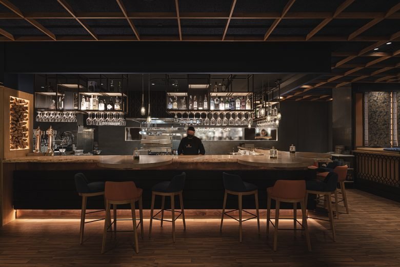 Paco Lago Interioriza 设计的 Palocortado 餐厅