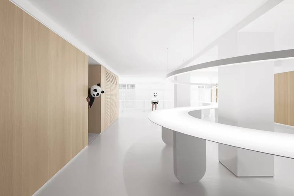 熊猫办公室由熊猫设计团队设计