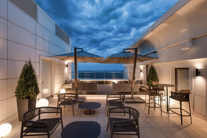 Parimatch 技术办公室由 ZIKZAK 建筑师设计