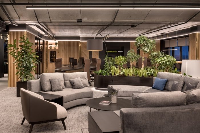 Parimatch 技术办公室由 ZIKZAK 建筑师设计