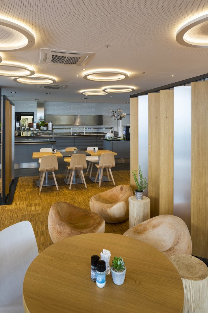 Paulaner 啤酒厂总部由 Kitzig Interior Design 设计，慕尼黑 Langwied – 德国